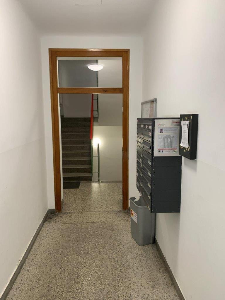 Two Double Bedrooms In Center *